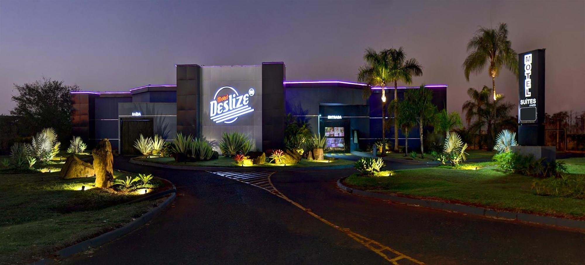 Deslize Motel 4 อูเบร์ลังเจีย ภายนอก รูปภาพ