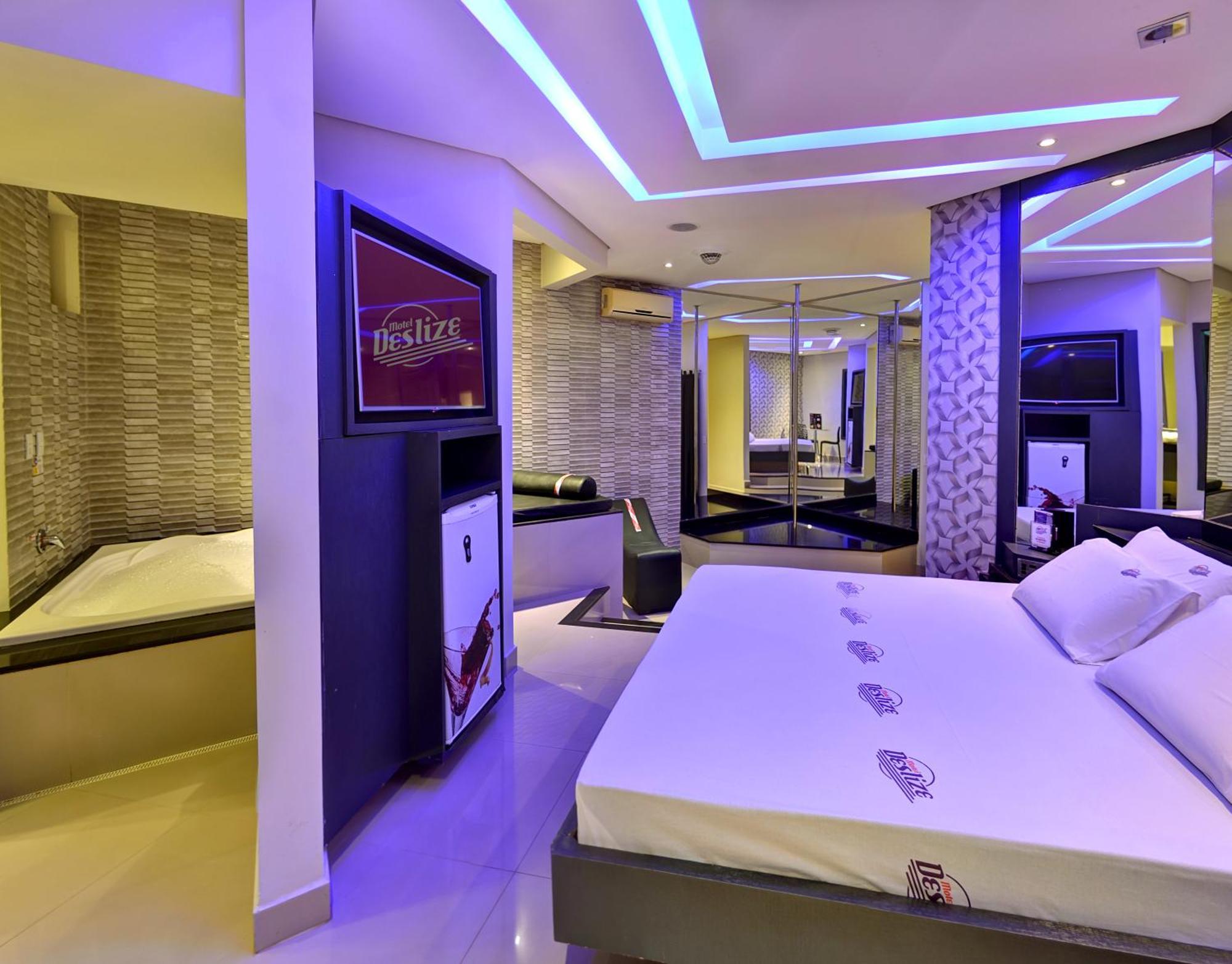 Deslize Motel 4 อูเบร์ลังเจีย ภายนอก รูปภาพ