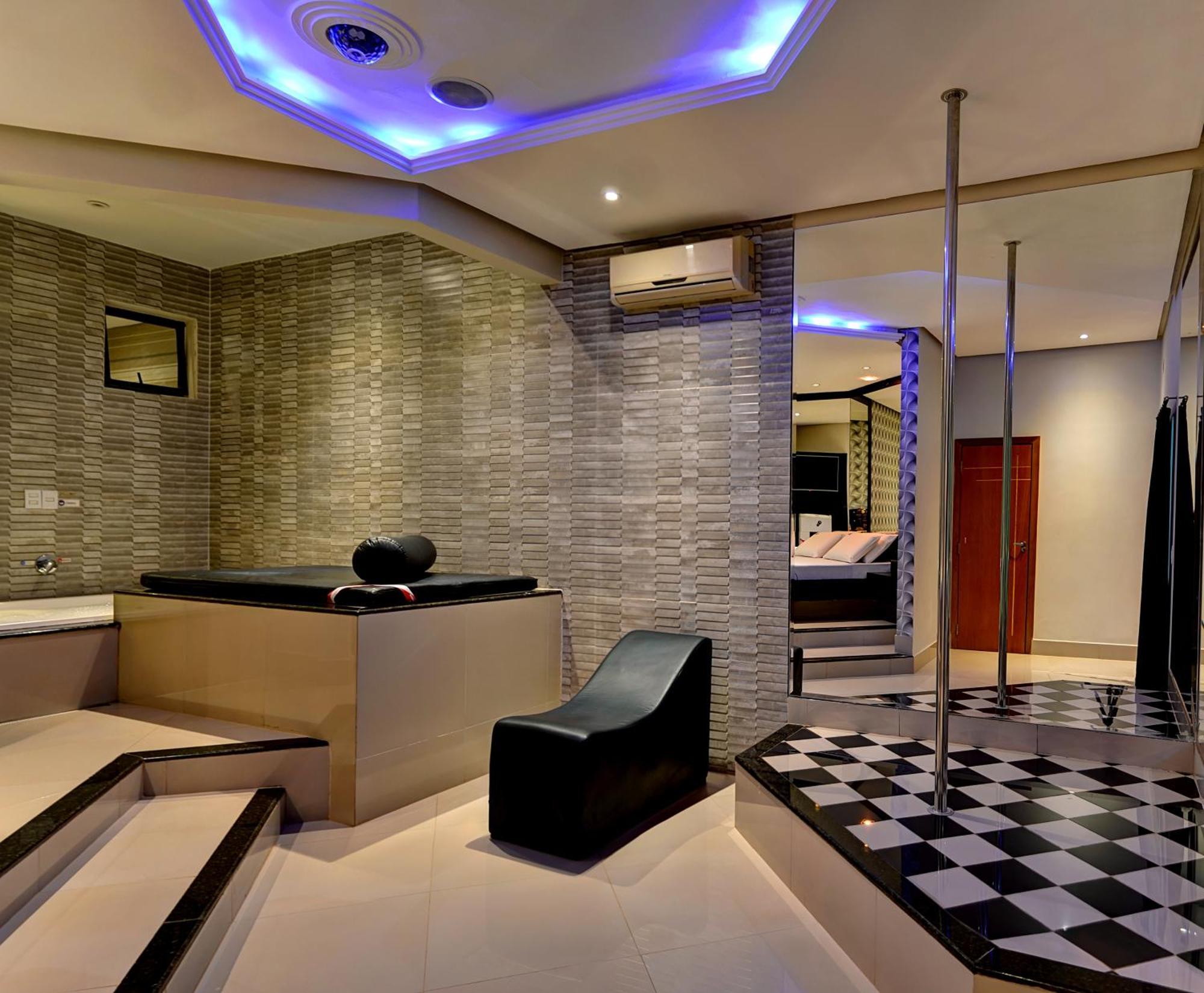 Deslize Motel 4 อูเบร์ลังเจีย ภายนอก รูปภาพ