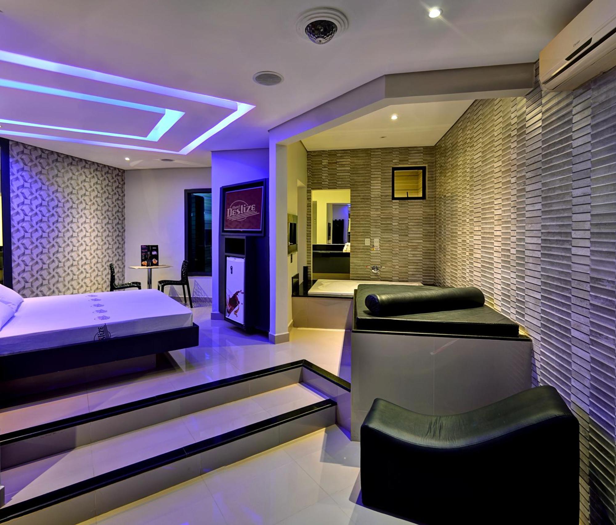 Deslize Motel 4 อูเบร์ลังเจีย ภายนอก รูปภาพ